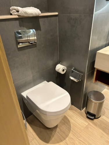 84e70a20-88ec-4372-8034-5359eeffc043